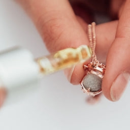 OYLE ESSENTIAL OIL DIFFUSER ADD DROP OF SCENT TO PENDANT